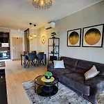Daire Luxury 4seasons With Garage Split