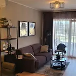 Luxury 4seasons With Garage Split