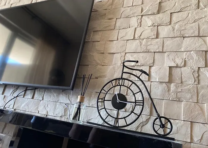 Luxury 4seasons With Garage Apartment Split