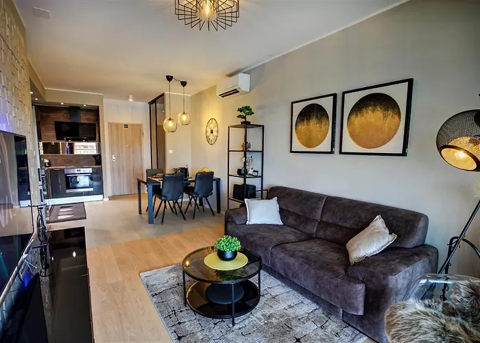 Apartment Luxury 4seasons With Garage Split