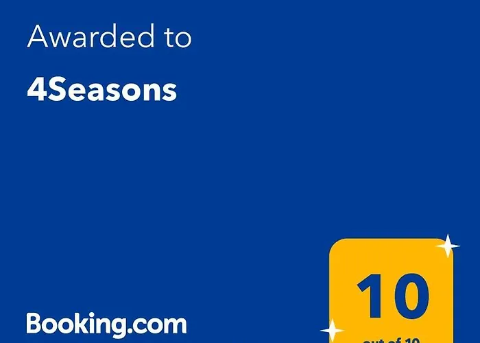 Luxury 4seasons With Garage Apartment